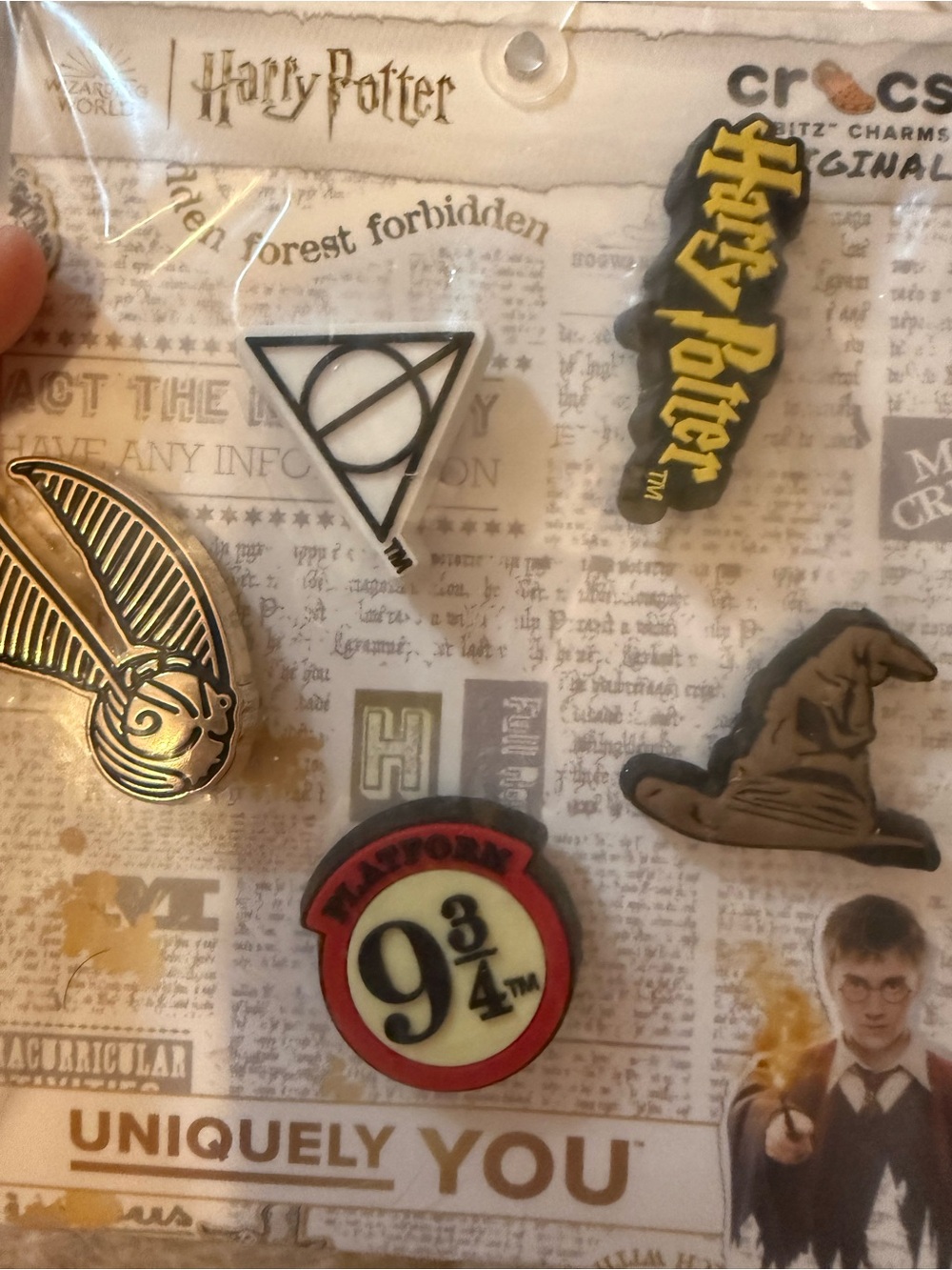 CROCS Harry Potter Jibbitz Charms - Gold, Yellow, Black, Red, Cream